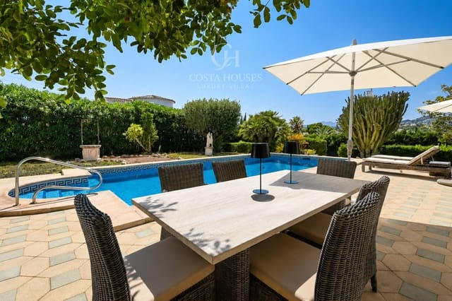 5 soverom Villa til salgs i Moraira, Teulada-Moraira med svømmebasseng - € 1 300 000 (Ref: 9876389)