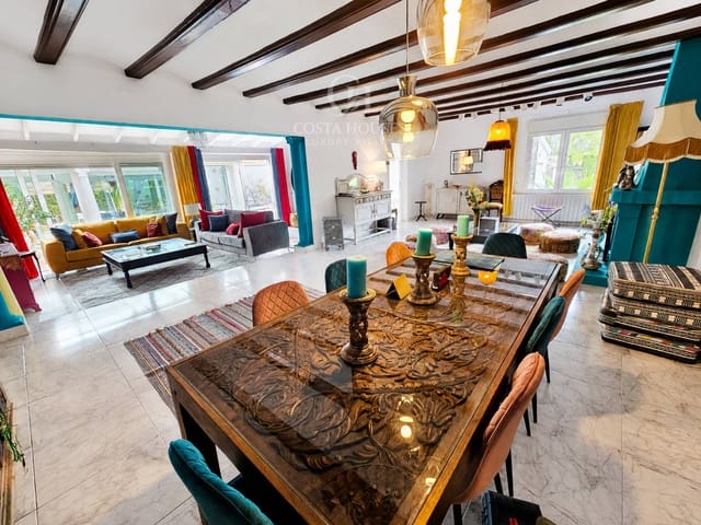 6 makuuhuone Huvila myytävänä paikassa Montgó - Ermita, Javea / Xàbia mukana uima-altaan 
autotalli - 1 395 000 € (Ref: 9876390)