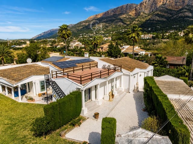 6 makuuhuone Huvila myytävänä paikassa Montgó - Ermita, Javea / Xàbia mukana uima-altaan 
autotalli - 1 395 000 € (Ref: 9876390)
