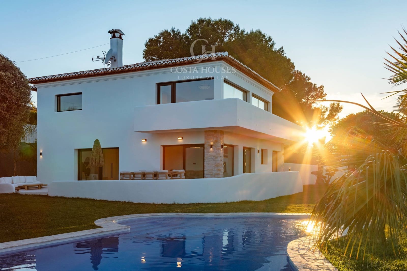 5 makuuhuone Huvila myytävänä paikassa Javea / Xabia mukana uima-altaan - 3 500 000 € (Ref: 9876391)