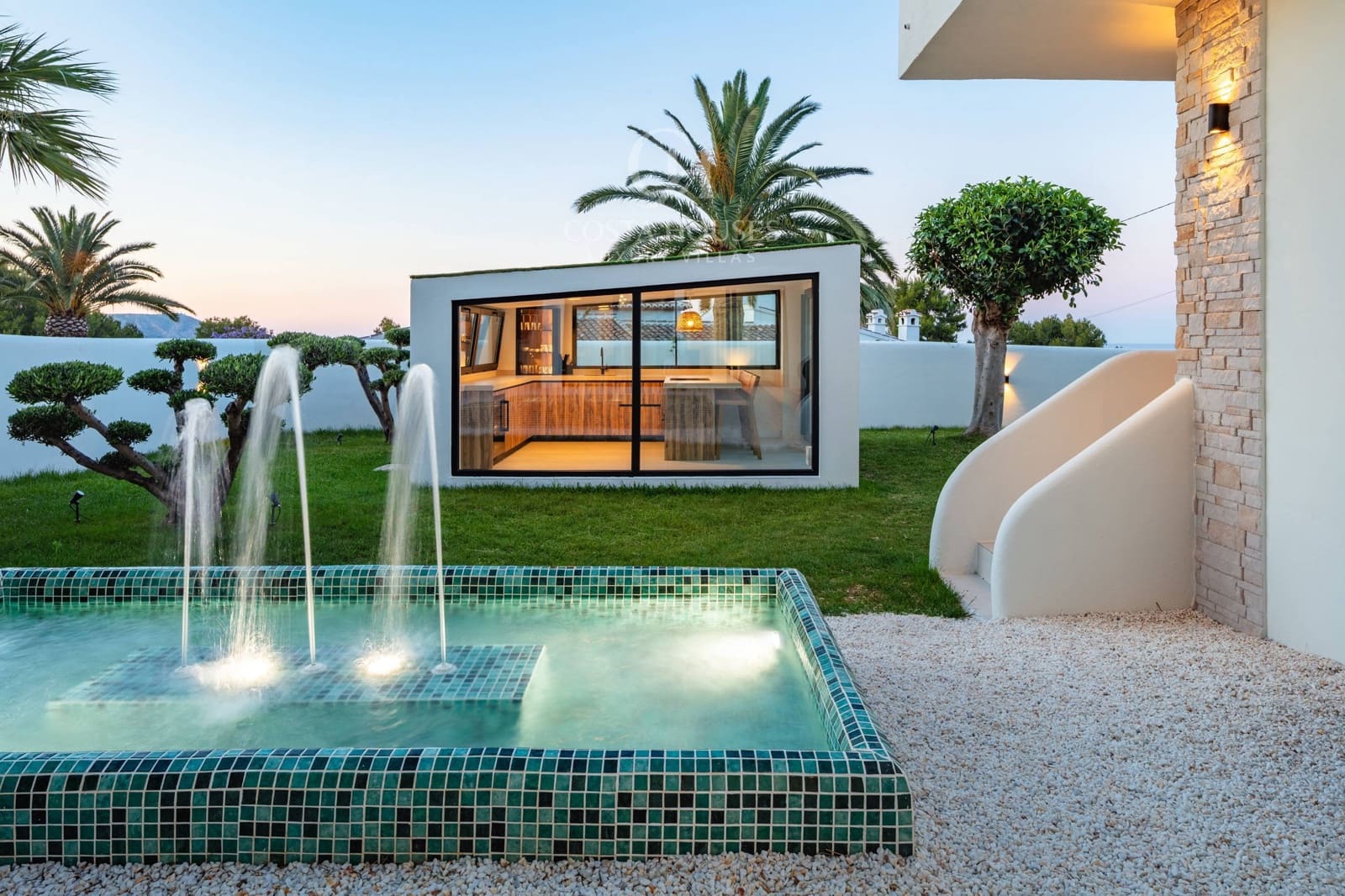 5 makuuhuone Huvila myytävänä paikassa Javea / Xabia mukana uima-altaan - 3 500 000 € (Ref: 9876391)