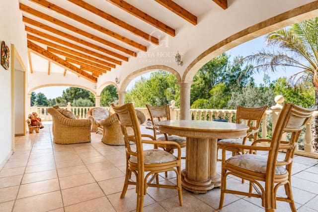 4 bedroom Villa for sale in Javea / Xàbia with pool - € 995,000 (Ref: 9884765)