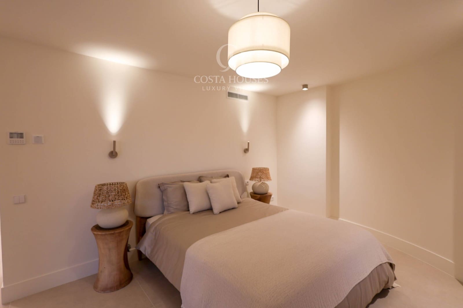 4 soverom Villa til salgs i Javea / Xabia med svømmebasseng garasje - € 1 890 000 (Ref: 9888105)