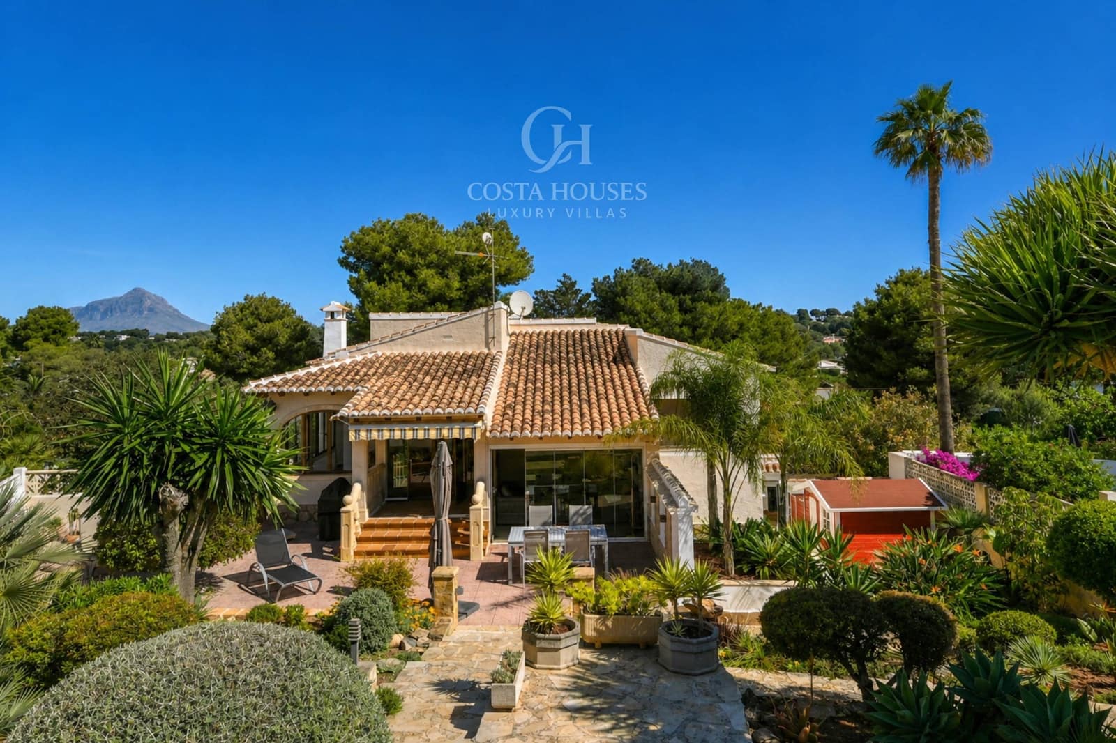 4 sovrum Villa till salu i Javea / Xabia med pool garage - 875 000 € (Ref: 9892318)