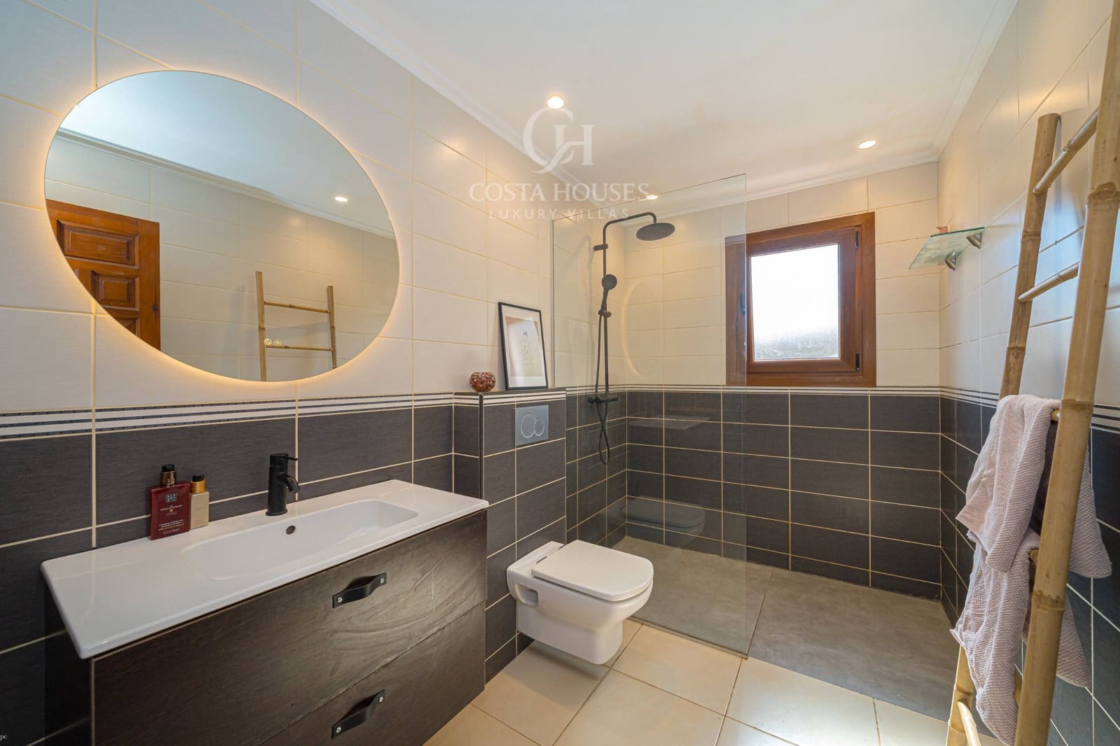 4 bedroom Villa for sale in Javea / Xabia with pool garage - € 1,100,000 (Ref: 9892319)