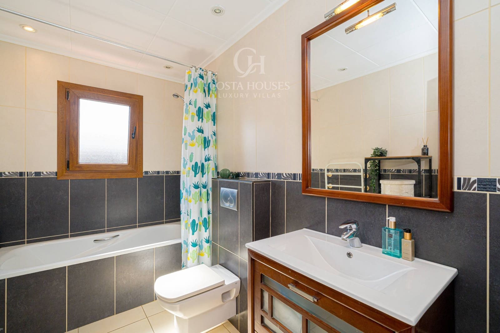 4 bedroom Villa for sale in Javea / Xabia with pool garage - € 1,100,000 (Ref: 9892319)