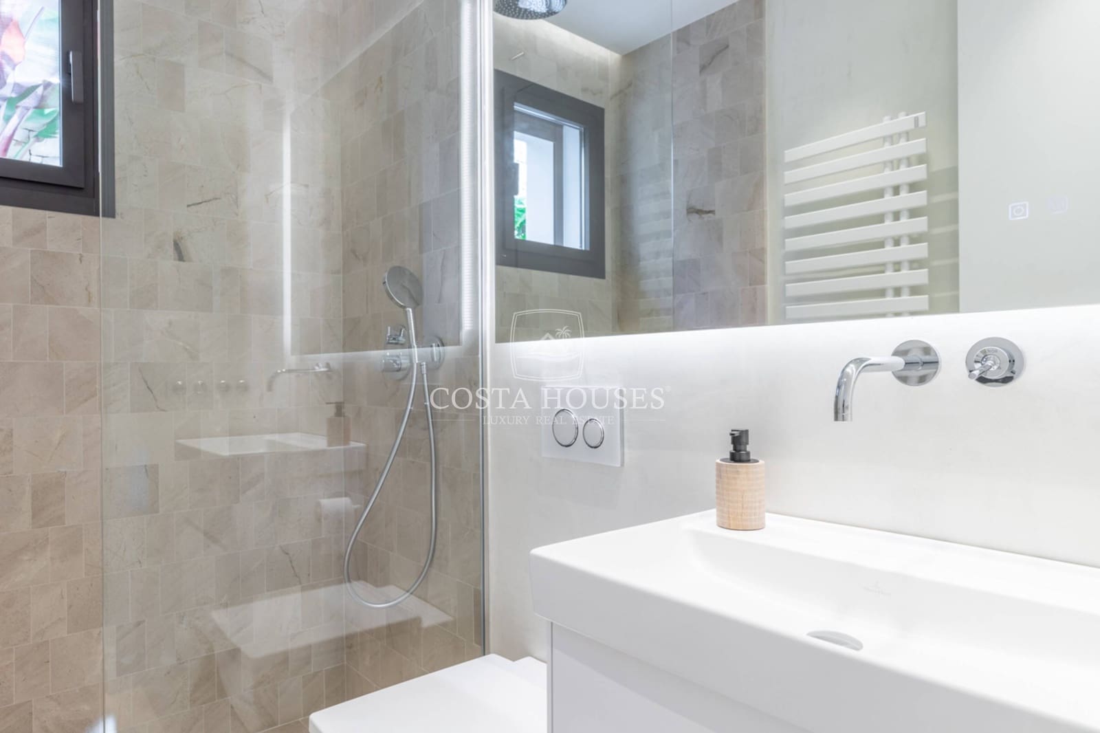 4 sovrum Villa till salu i Javea / Xabia med pool - 1 870 000 € (Ref: 9913135)