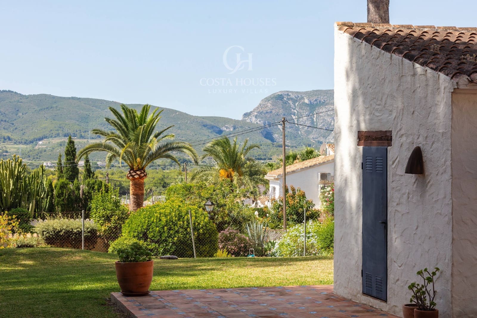 4 bedroom Villa for sale in Javea / Xabia with pool - € 1,550,000 (Ref: 9934182)