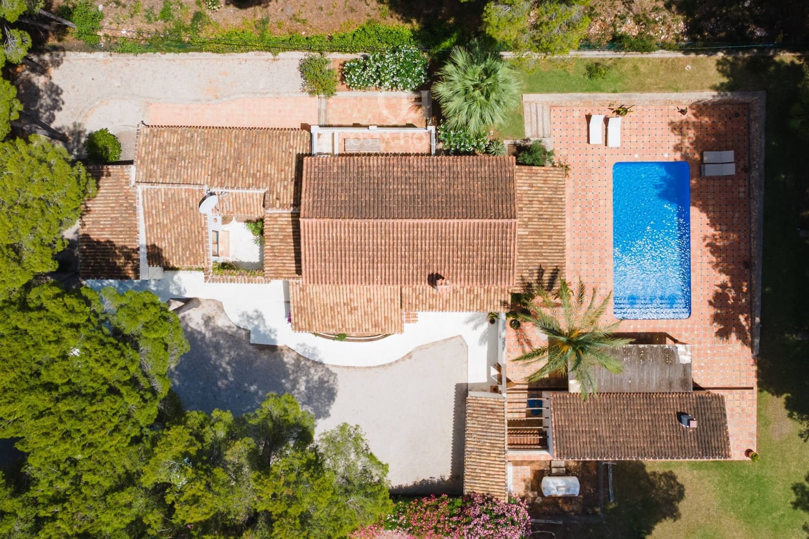 4 bedroom Villa for sale in Javea / Xabia with pool - € 1,550,000 (Ref: 9934182)