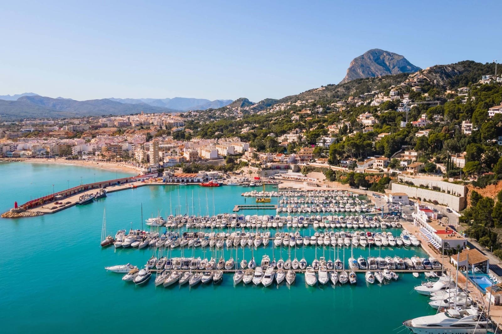4 sypialnia Willa na sprzedaż w Javea / Xabia z basenem garażem - 1 690 000 € (Ref: 9945697)