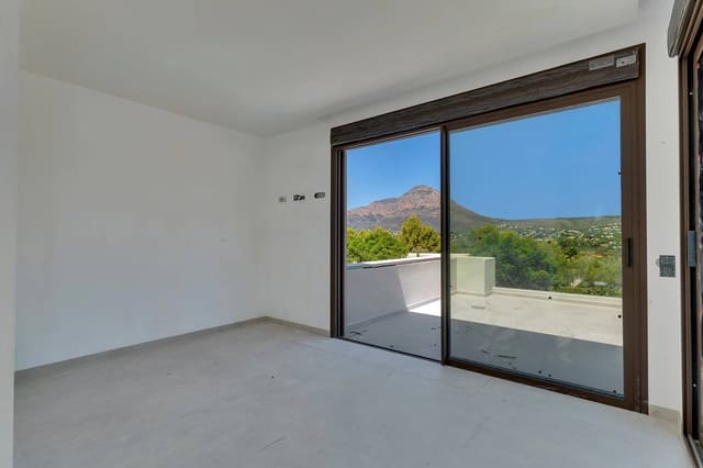 4 makuuhuone Huvila myytävänä paikassa Javea / Xàbia mukana uima-altaan 
autotalli - 1 690 000 € (Ref: 9945697)