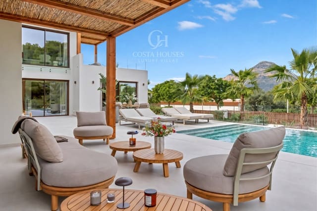 4 sypialnia Willa na sprzedaż w Javea / Xàbia z basenem garażem - 1 790 000 € (Ref: 9945697)