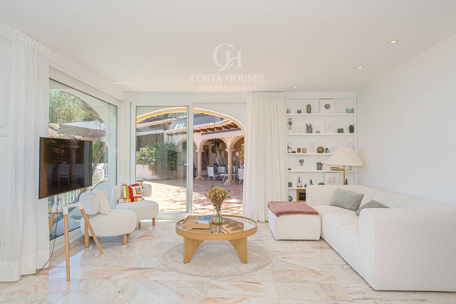 8 sypialnia Willa na sprzedaż w Denia z basenem garażem - 1 395 000 € (Ref: 9977305)