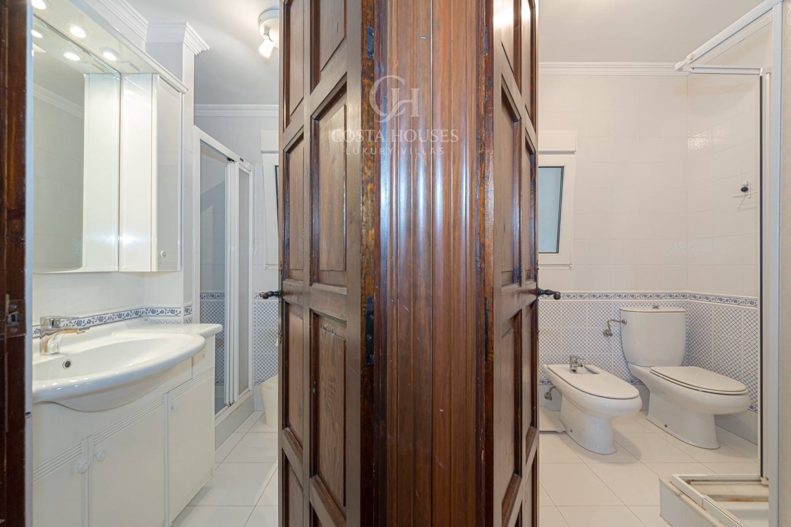 8 sypialnia Willa na sprzedaż w Denia z basenem garażem - 1 395 000 € (Ref: 9977305)