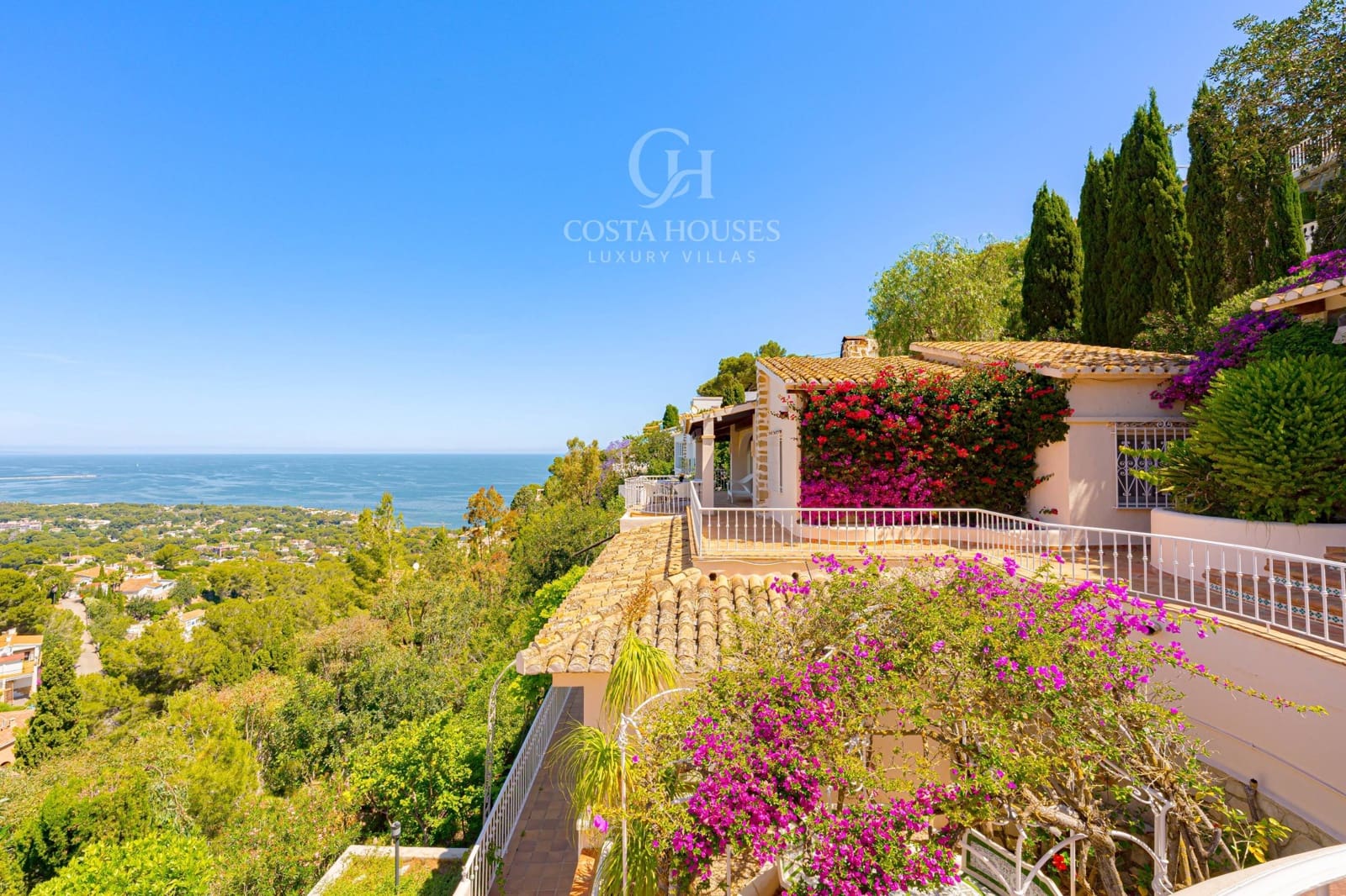 8 sypialnia Willa na sprzedaż w Denia z basenem garażem - 1 395 000 € (Ref: 9977305)