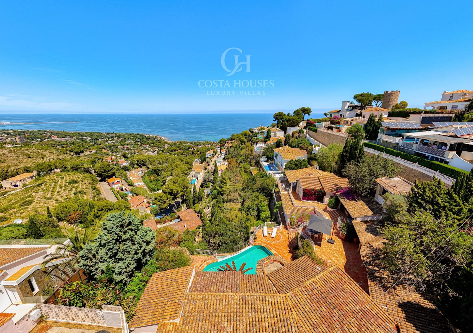 8 sypialnia Willa na sprzedaż w Denia z basenem garażem - 1 395 000 € (Ref: 9977305)