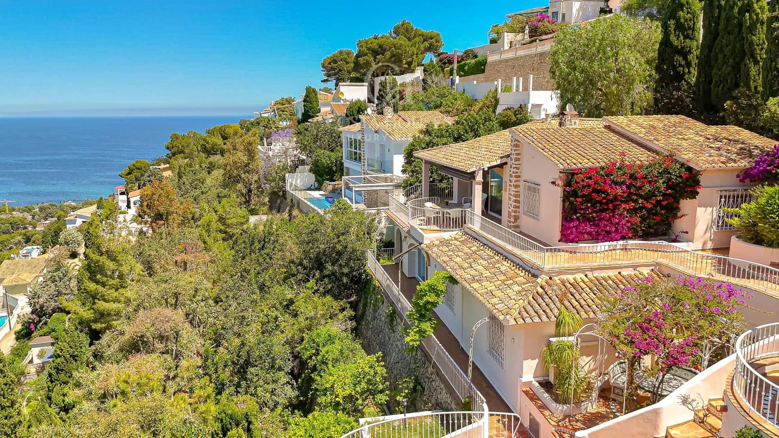 8 sypialnia Willa na sprzedaż w Denia z basenem garażem - 1 395 000 € (Ref: 9977305)