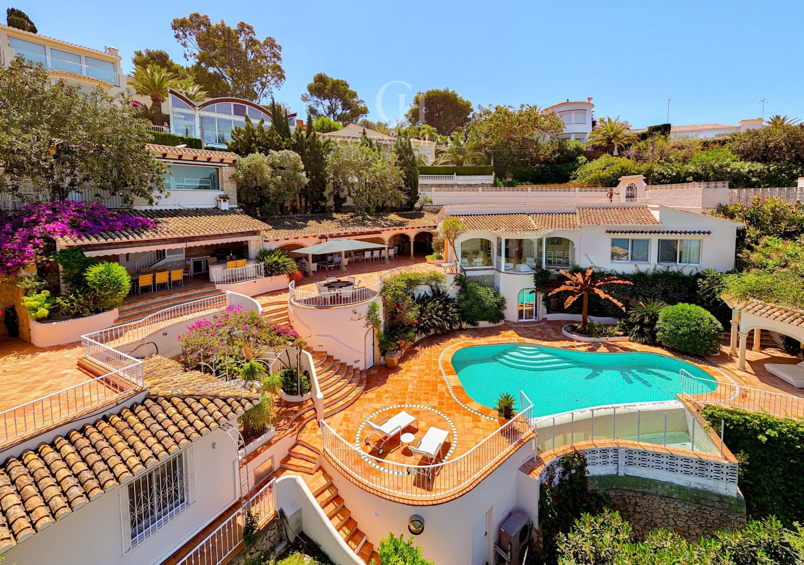 8 sypialnia Willa na sprzedaż w Denia z basenem garażem - 1 395 000 € (Ref: 9977305)