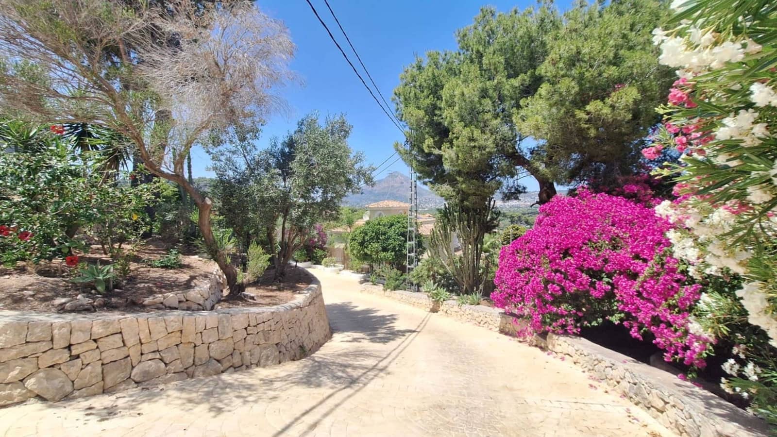 Chalet de 7 habitaciones en Javea / Xàbia en venta con piscina - 2.900.000 € (Ref: 9984980)