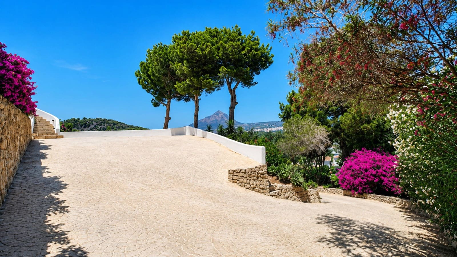 Chalet de 7 habitaciones en Javea / Xàbia en venta con piscina - 2.900.000 € (Ref: 9984980)