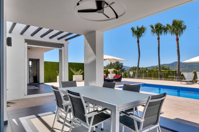 Chalet de 4 habitaciones en Montgó - Ermita, Javea / Xàbia en venta con piscina - 1.870.000 € (Ref: 9994205)