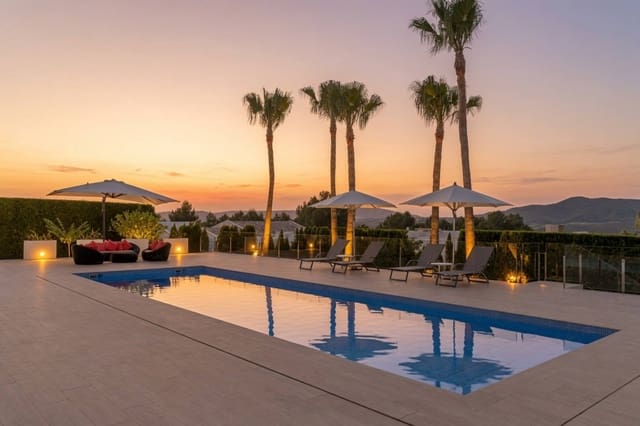Chalet de 4 habitaciones en Montgó - Ermita, Javea / Xàbia en venta con piscina - 1.870.000 € (Ref: 9994205)