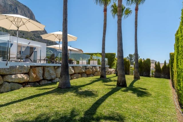 Chalet de 4 habitaciones en Montgó - Ermita, Javea / Xàbia en venta con piscina - 1.870.000 € (Ref: 9994205)