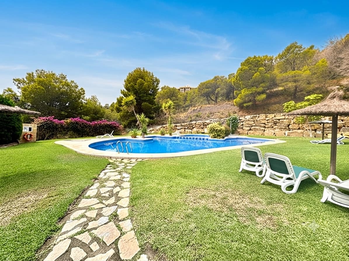 Appartement de 2 chambres à louer à Altea avec piscine garage - 1 500 € (Ref: 10004986)