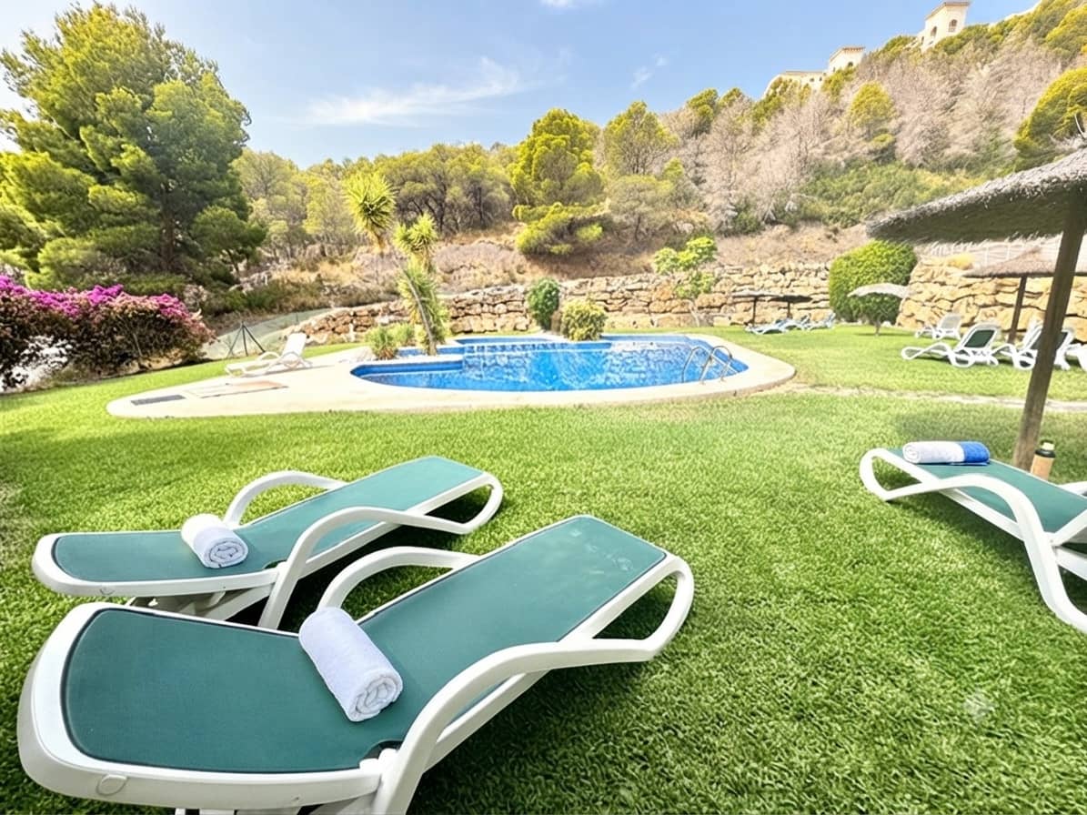 Appartement de 2 chambres à louer à Altea avec piscine garage - 1 500 € (Ref: 10004986)