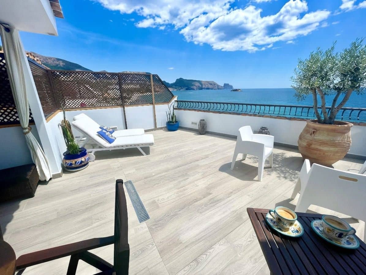 3 bedroom Penthouse for rent in Altea with garage - € 1,900 (Ref: 10141661)