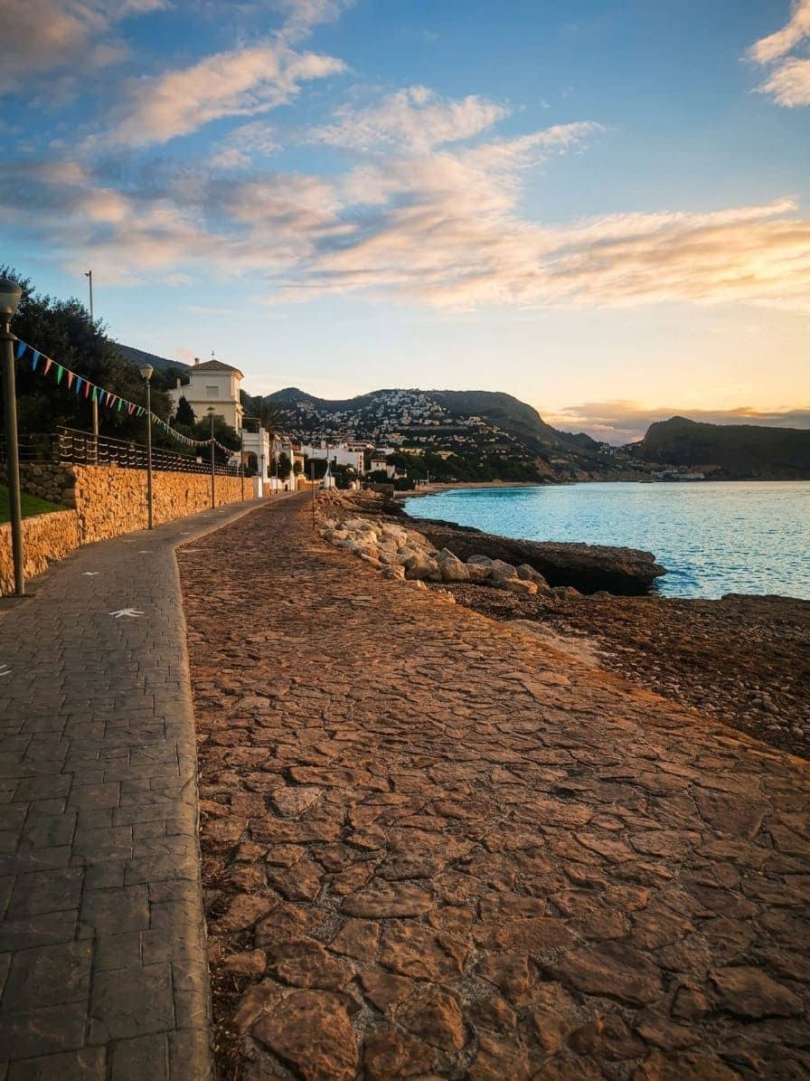 3 bedroom Penthouse for rent in Altea with garage - € 1,900 (Ref: 10141661)