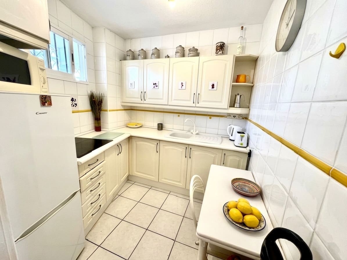Apartamento de 2 habitaciones en Altea en alquiler - 1.500 € (Ref: 8601285)