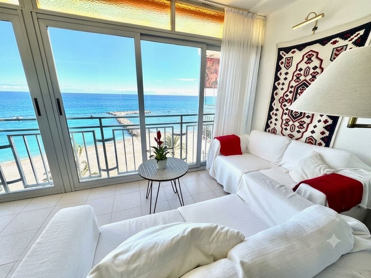 Apartamento de 2 habitaciones en Altea en alquiler - 1.500 € (Ref: 8601285)