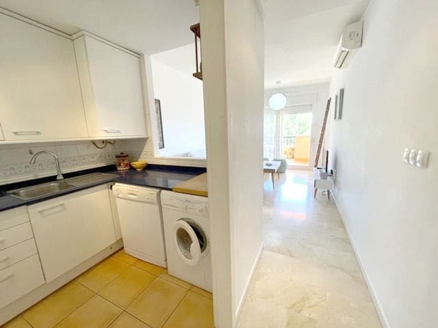 1 sypialnia Apartament do wynajęcia w Altea z basenem garażem - 950 € (Ref: 8601286)