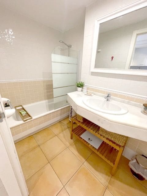 1 sypialnia Apartament do wynajęcia w Altea z basenem garażem - 950 € (Ref: 8601286)