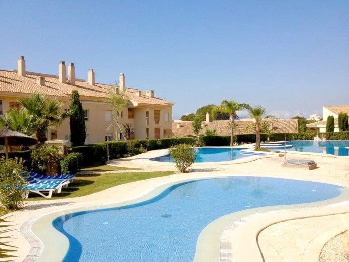 1 sypialnia Apartament do wynajęcia w Altea z basenem garażem - 950 € (Ref: 8601286)