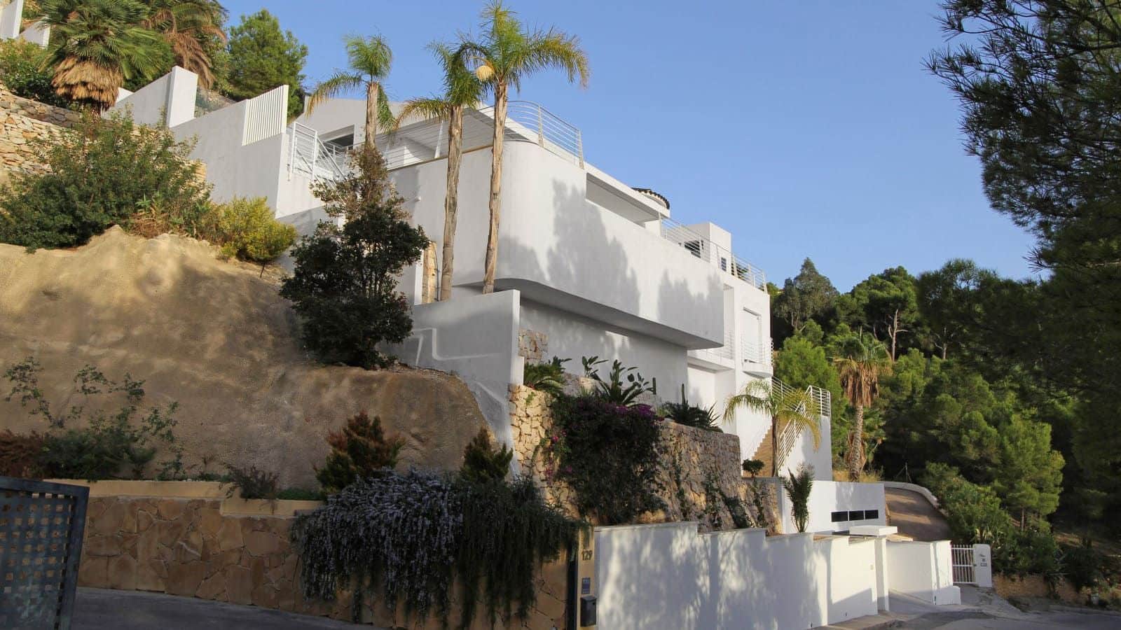 4 bedroom Villa for sale in Altea la Vella with pool garage - € 1,750,000 (Ref: 8608149)