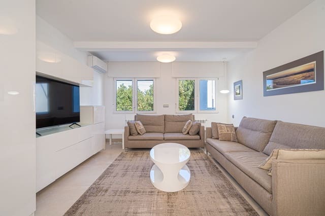 4 bedroom Villa for sale in Albir, Alfaz del Pi / L'Alfàs del Pi with garage - € 975,000 (Ref: 8610319)