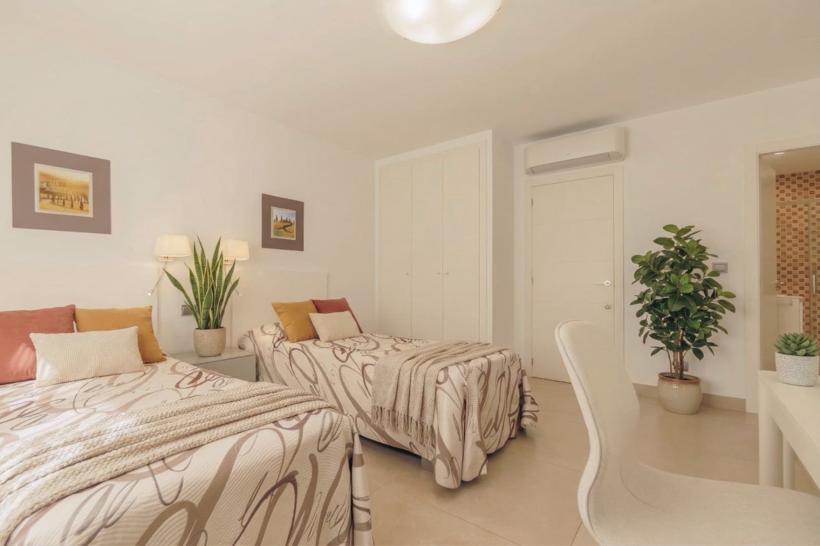 4 bedroom Villa for sale in Albir with garage - € 975,000 (Ref: 8610319)