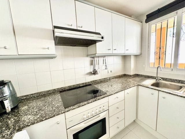 2 quarto Apartamento para arrendar em Altea com piscina garagem - 1 200 € (Ref: 8652066)