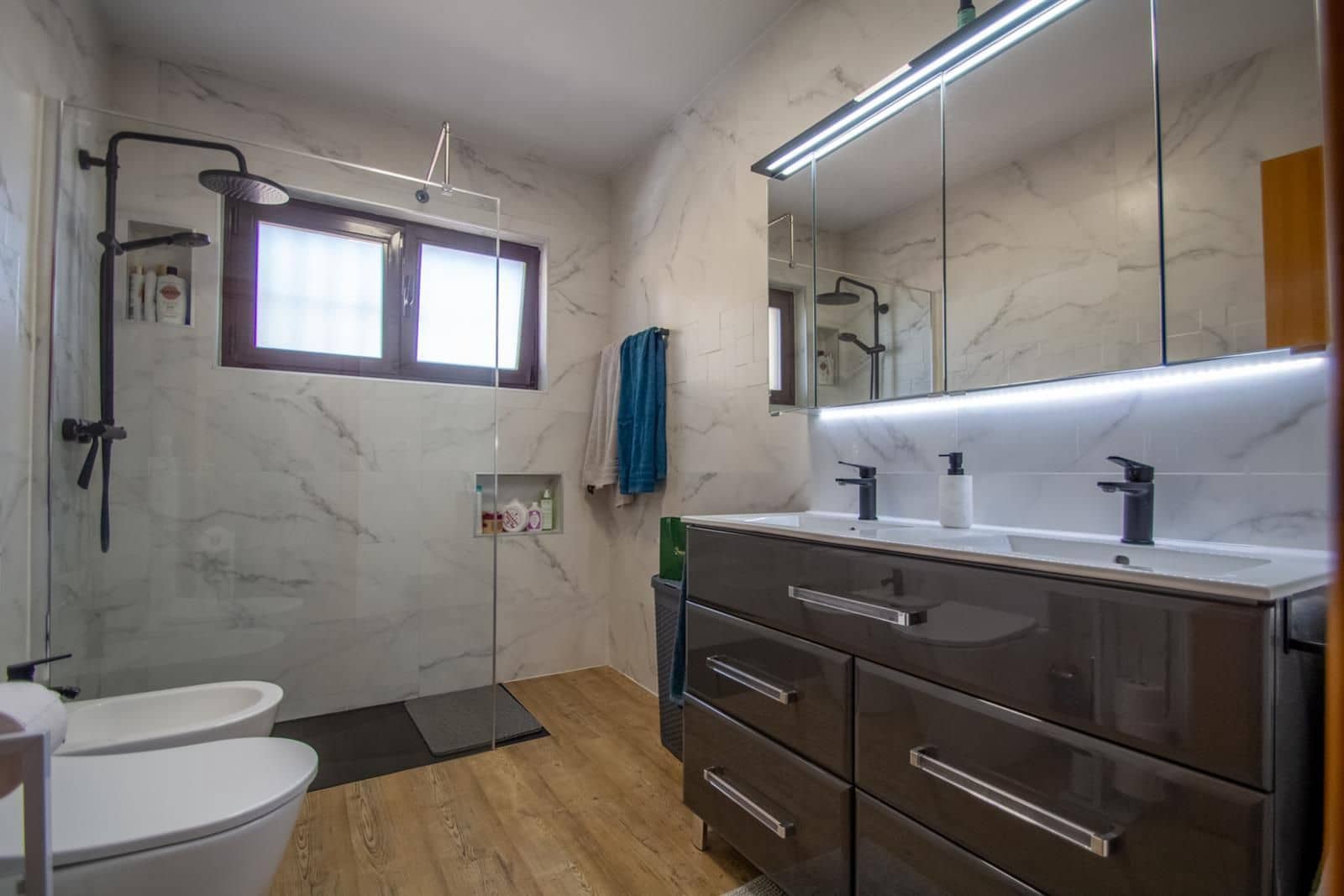 5 soverom Villa til salgs i Montebello med svømmebasseng garasje - € 649 000 (Ref: 8652068)