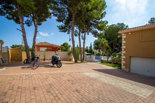 Chalet de 5 habitaciones en Montebello, La Nucia en venta con piscina garaje - 649.000 € (Ref: 8652068)