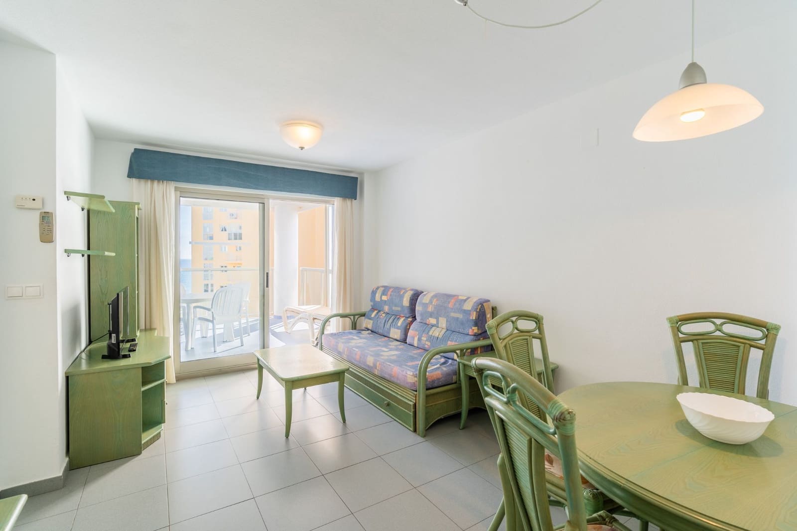 Apartamento de 2 habitaciones en Calpe / Calp en venta con piscina - 354.000 € (Ref: 8659122)