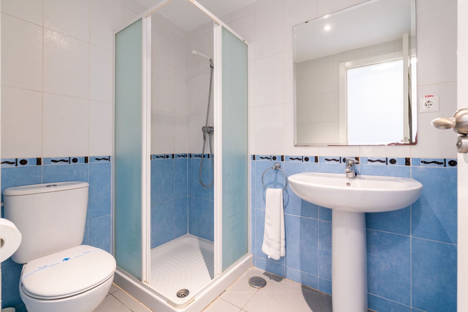 Apartamento de 2 habitaciones en Calpe / Calp en venta con piscina - 354.000 € (Ref: 8659122)