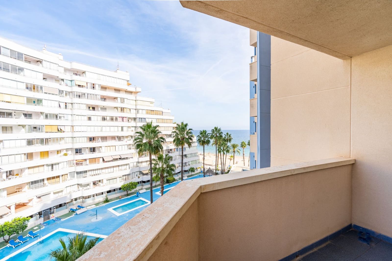 Apartamento de 2 habitaciones en Calpe / Calp en venta con piscina - 354.000 € (Ref: 8659122)