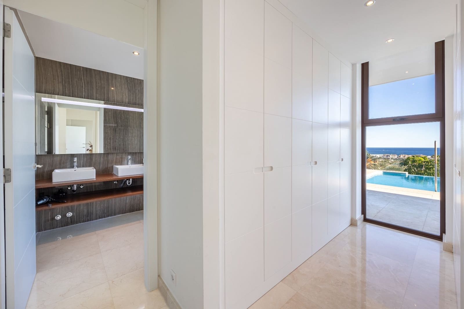 5 Zimmer Villa zu verkaufen in Altea mit Pool Garage - 2.250.000 € (Ref: 8752106)