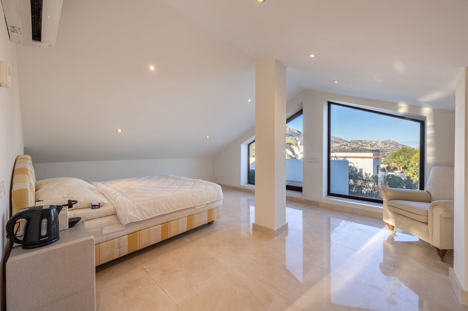 5 Zimmer Villa zu verkaufen in Altea mit Pool Garage - 2.250.000 € (Ref: 8752106)