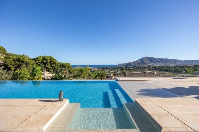 5 Zimmer Villa zu verkaufen in Altea mit Pool Garage - 2.250.000 € (Ref: 8752106)