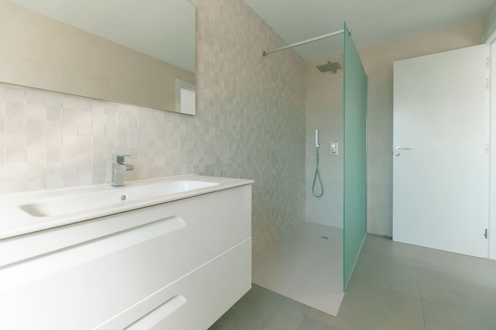 Chalet de 4 habitaciones en Alfaz del Pi / L'Alfàs del Pi en venta con piscina garaje - 1.195.000 € (Ref: 8792203)