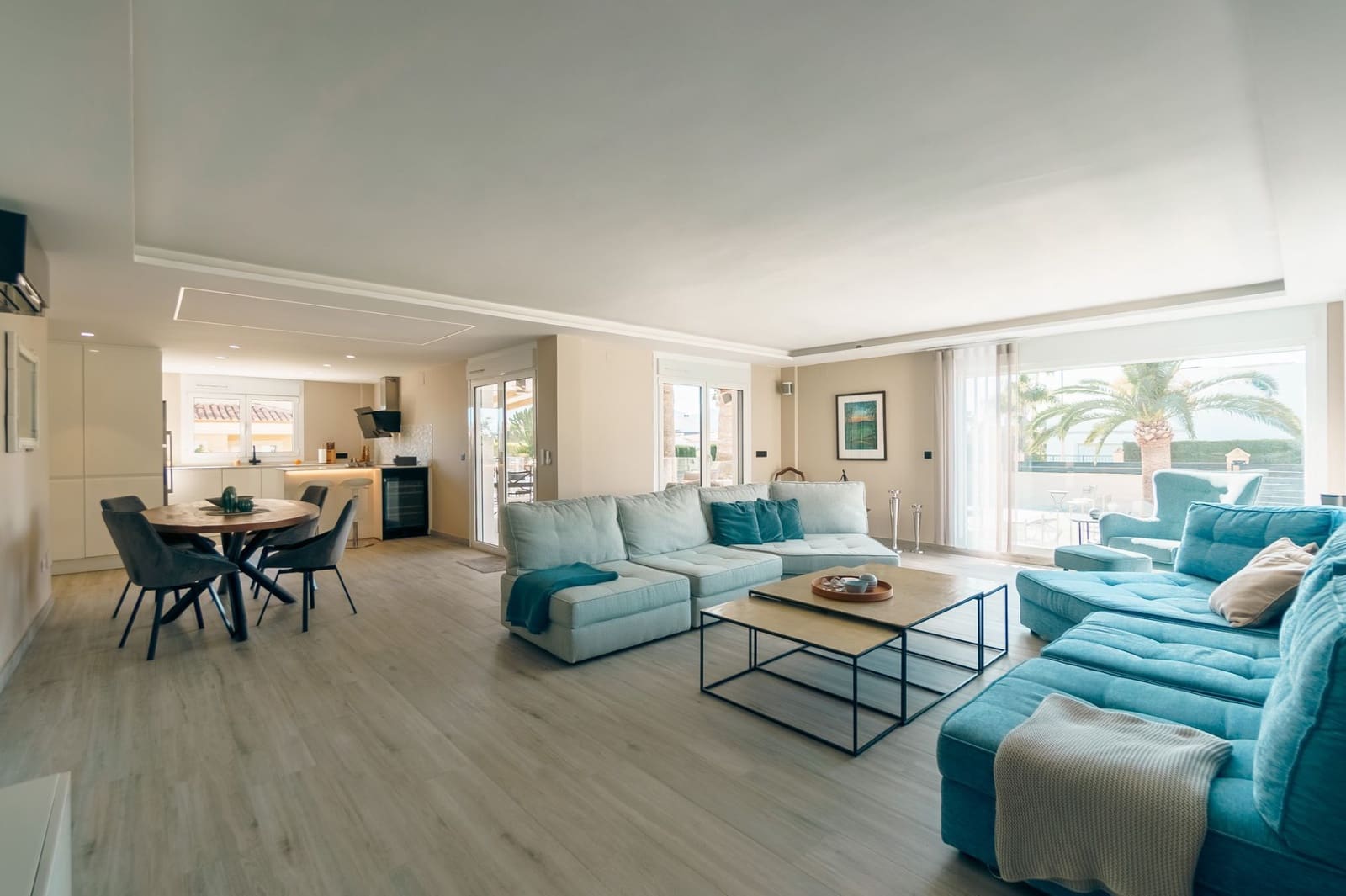 Chalet de 4 habitaciones en Alfaz del Pi / L'Alfàs del Pi en venta con piscina garaje - 1.195.000 € (Ref: 8792203)